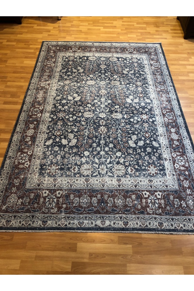 Makine Usak Halısı