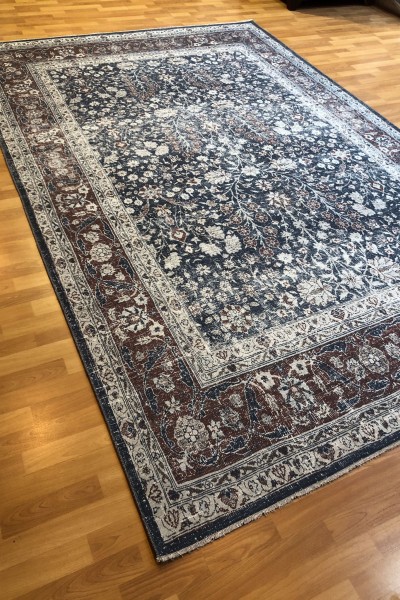 Makine Usak Halısı