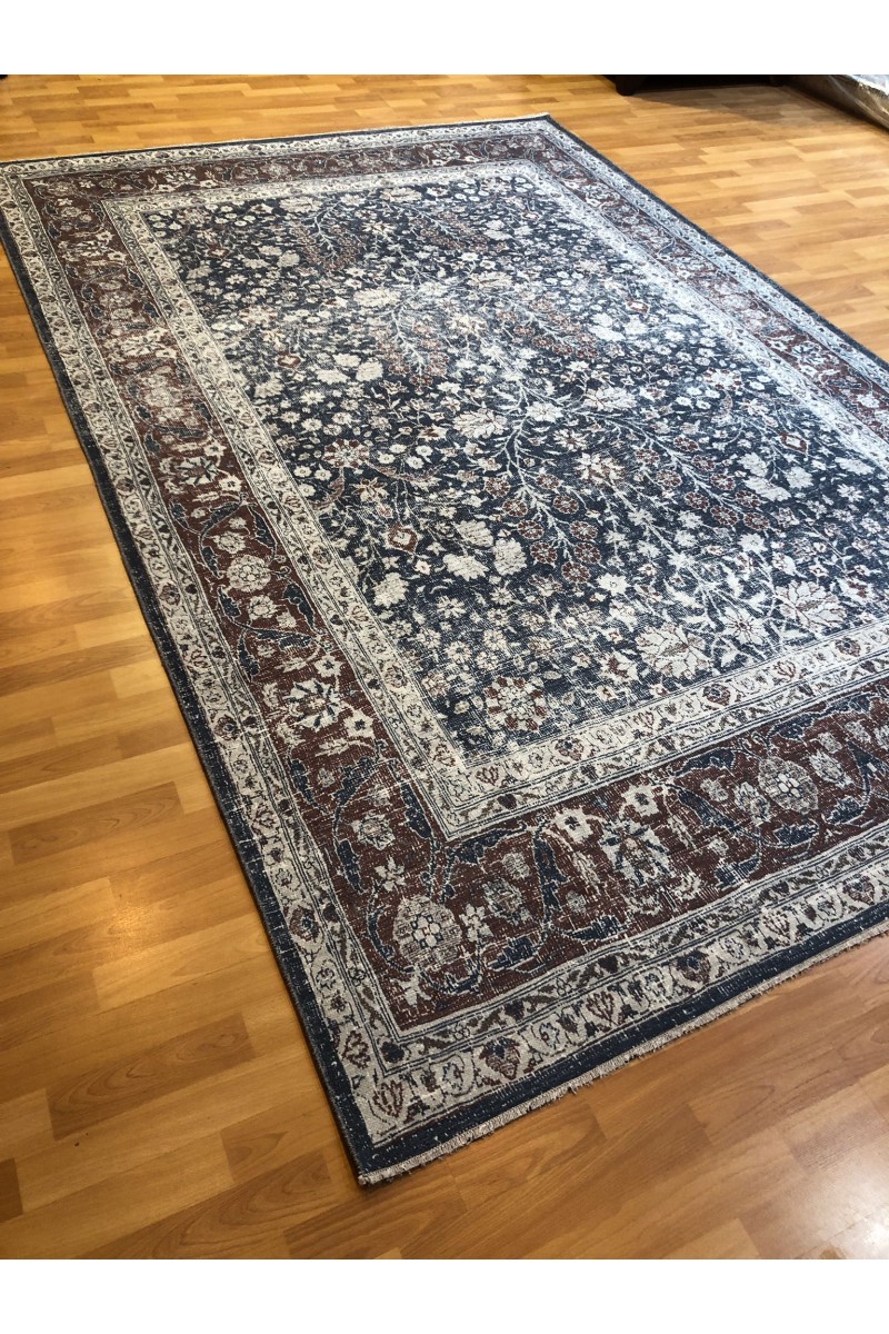 Makine Usak Halısı