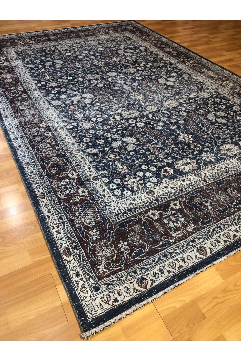 Makine Usak Halısı