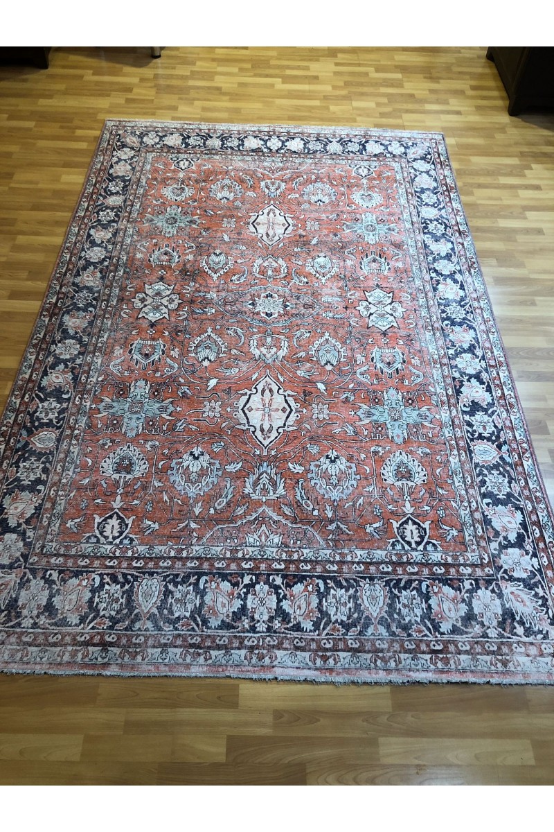 Makine Usak Halısı