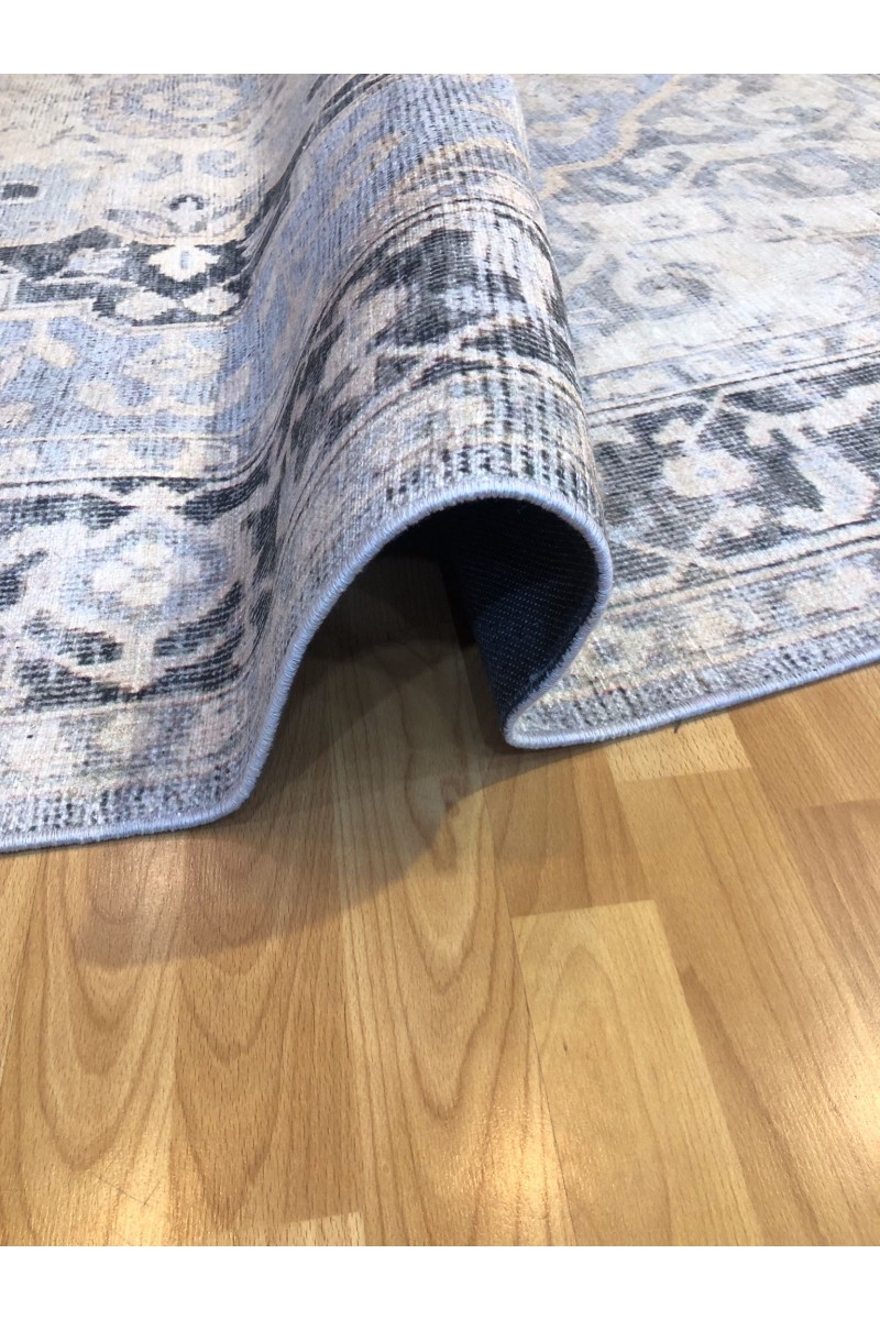 Makine Usak Halısı