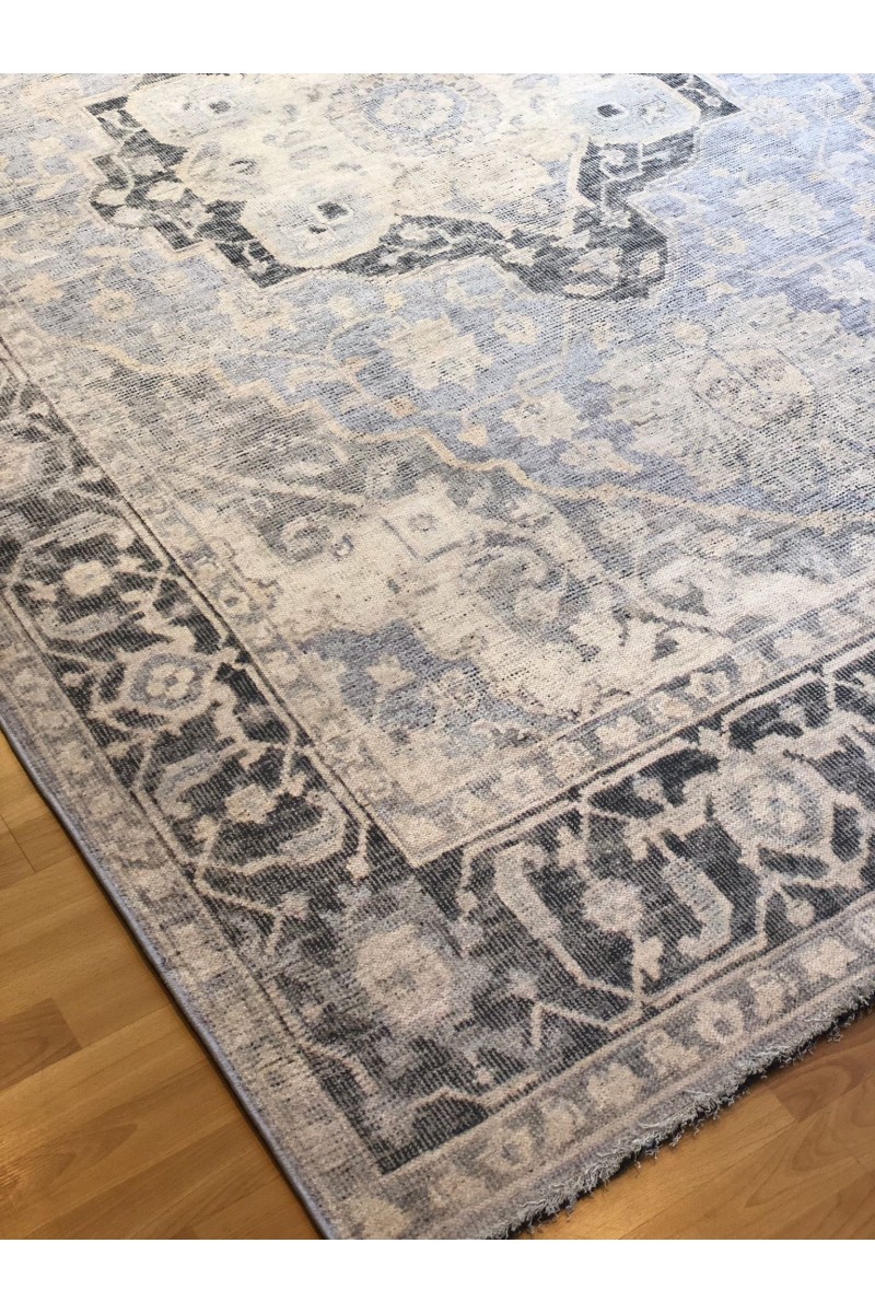 Makine Usak Halısı