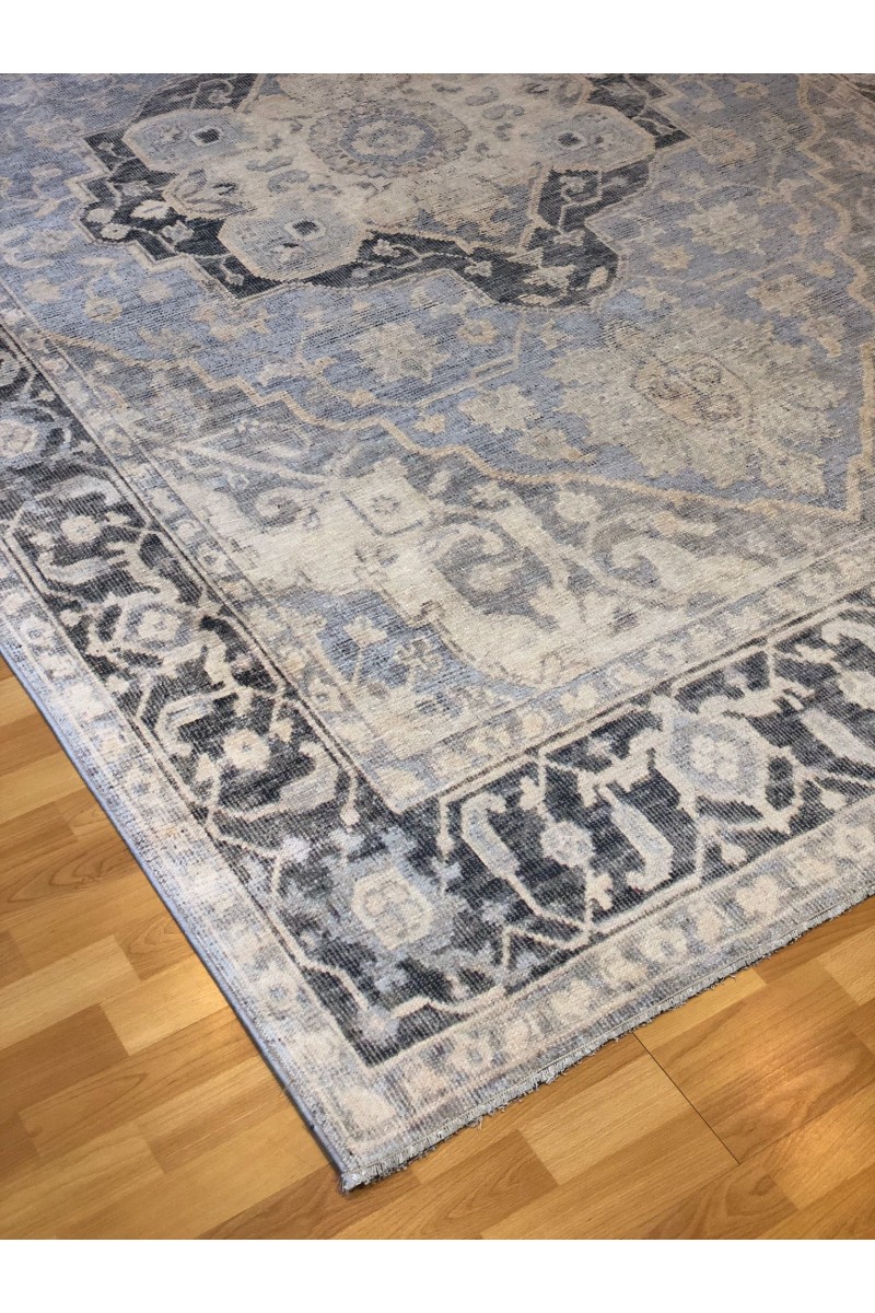 Makine Usak Halısı