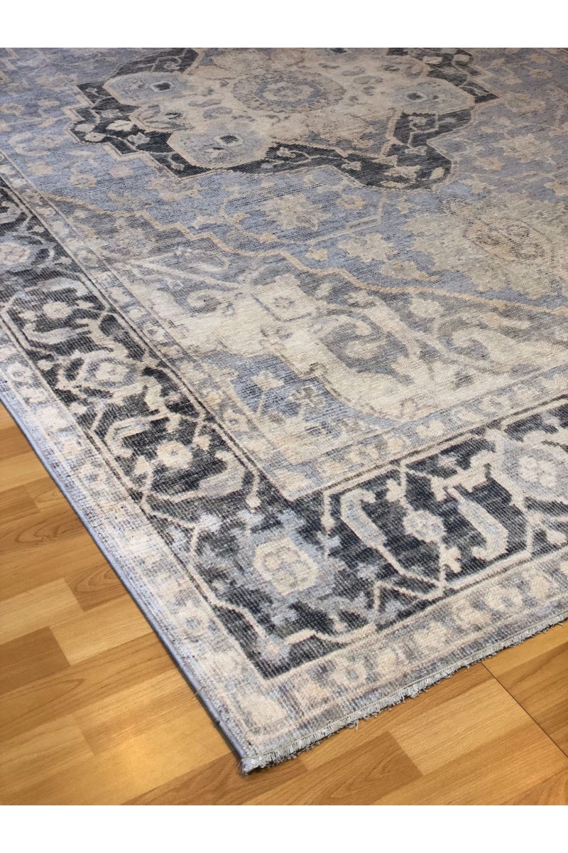 Makine Usak Halısı