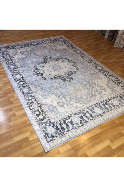 Makine Usak Halısı