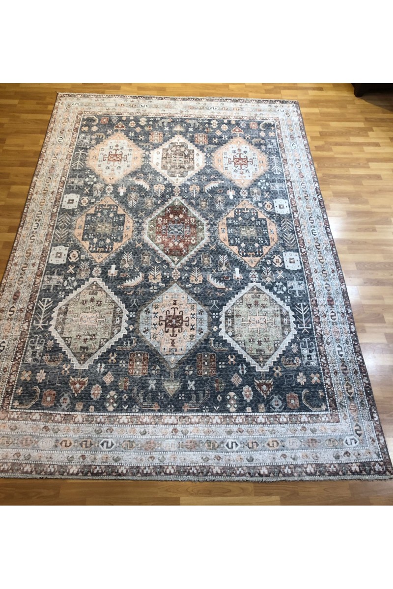 Makine Usak Halısı