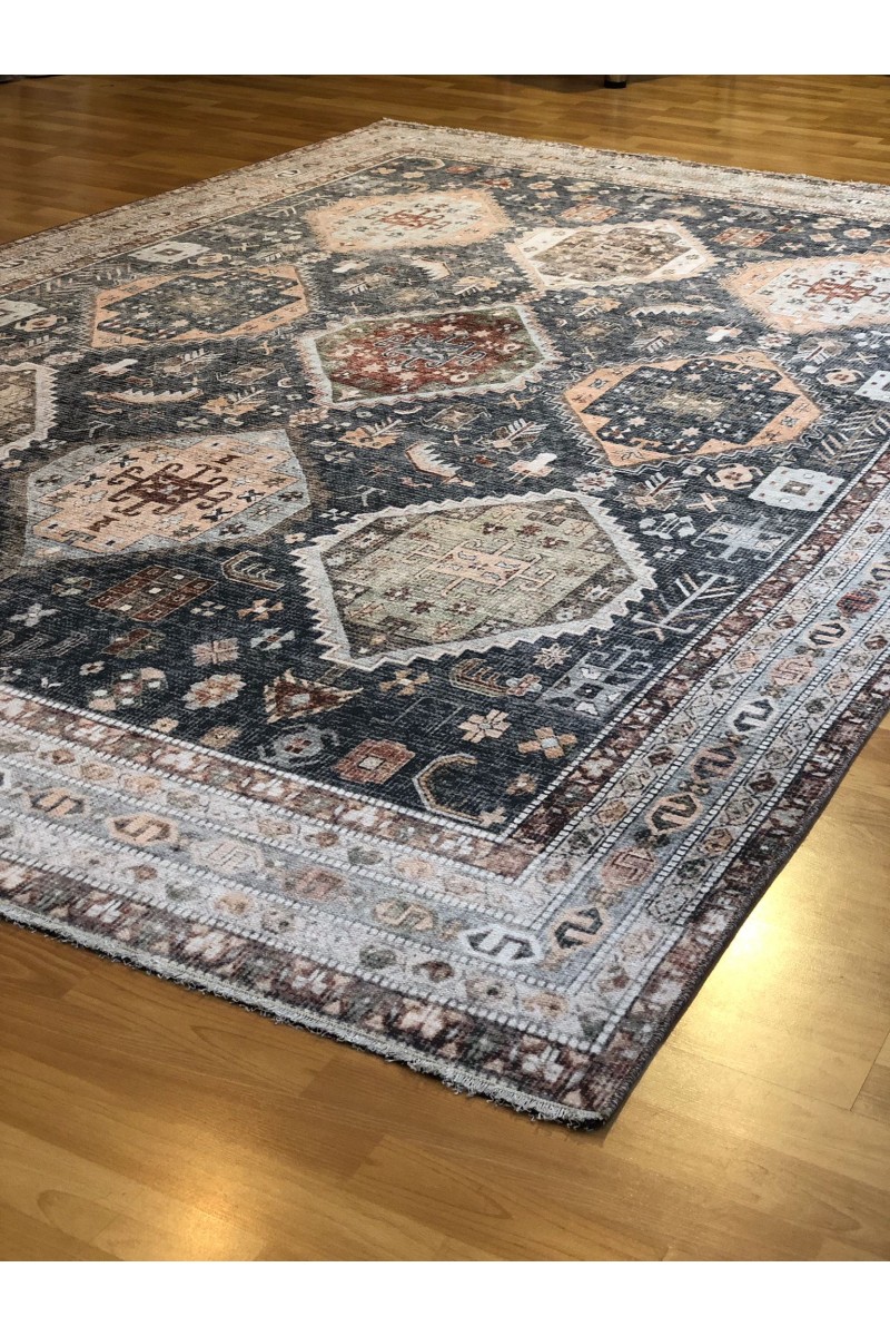 Makine Usak Halısı