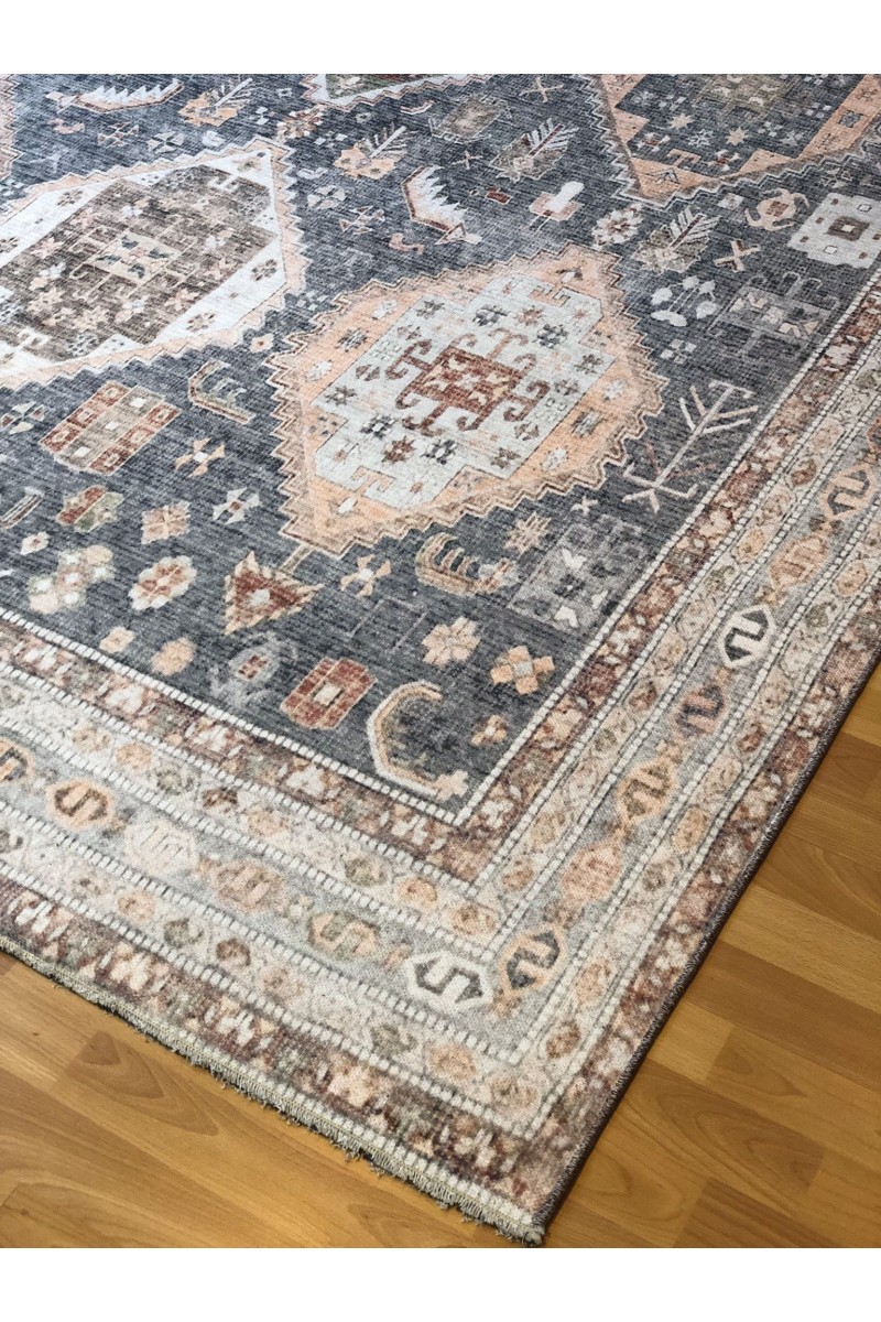 Makine Usak Halısı